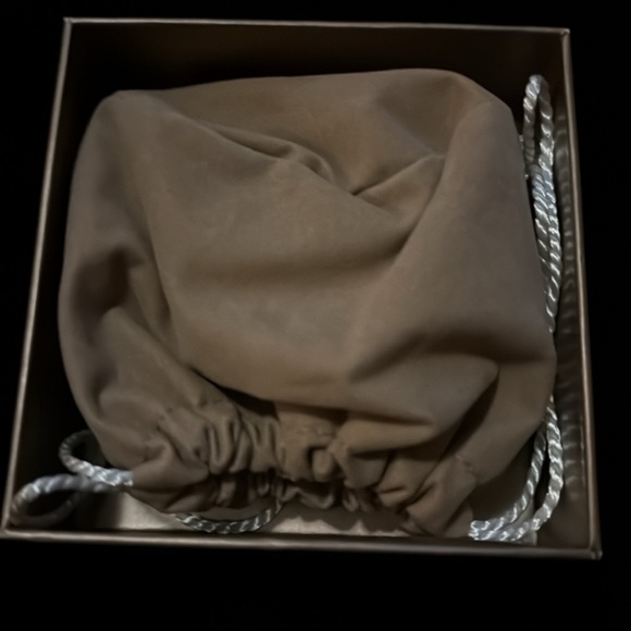 QVC bracelet. New in box. - Picture 3 of 7